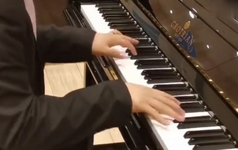 钢琴演奏《射雕英雄传》主题曲，超级惊艳太好听了！